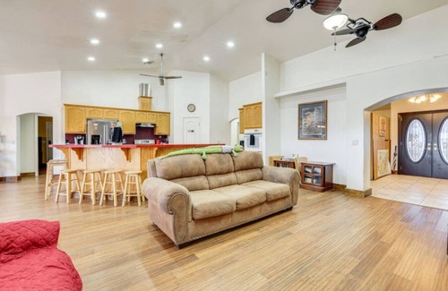 Pahrump Apartment | Edit P21070 - Katie Ln @ Pahrump