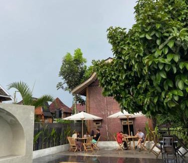 Tetebatu Hotel | EDRIAN BUNGALOWS