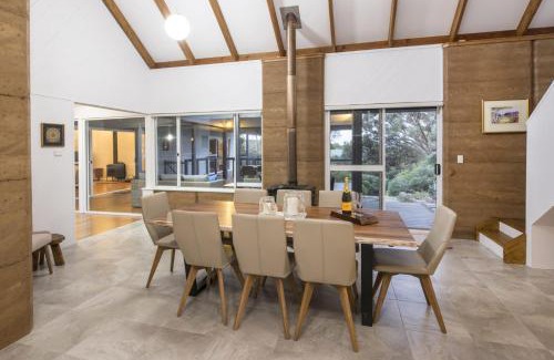 Eagle Bay House | EeBee House