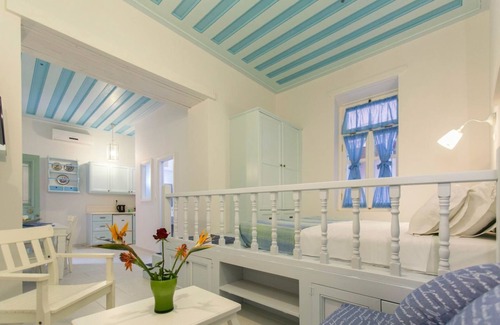 Rhodes Hotel | Efchi Suites 1904