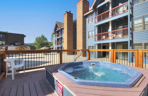 Historic District Apartment | Efficient Breck Studio at River Mountain Lodge by Gondola & Main St