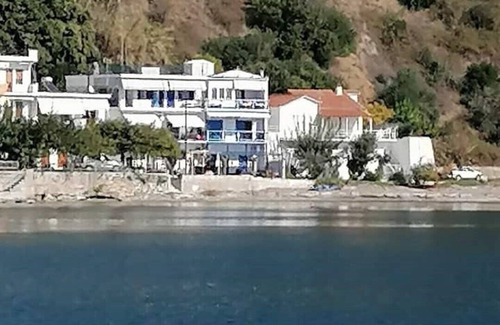 Loutraki Apartment | "Eftopia Sea front apt.(67 sq.m.), 3min. from the beach!