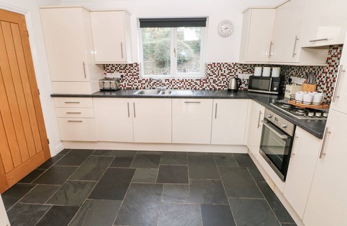 Milford Haven Cottage | Egret