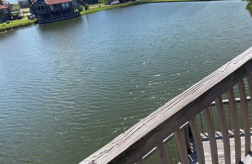 Matagorda Condo | Egrets' Landing 2-bedroom 2-Bath Coastal Condo Minutes from Beach Entrance