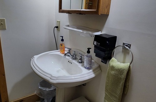 Winamac Apartment | EGYPTIAN ROOM Individual Rental