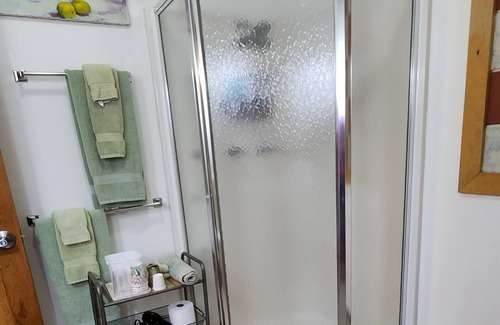 Winamac Apartment | EGYPTIAN ROOM Individual Rental