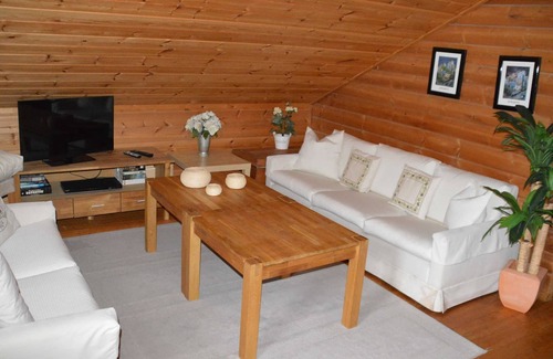 Meiserich Cabin | Eifelcottage wild bird