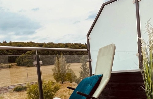 Loogh Apartment | Eifelsuiten: Traum Penthouse in Idyllischer Naturlage