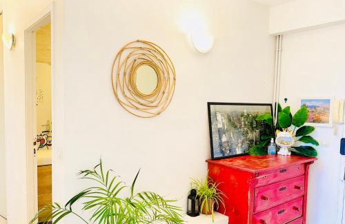 Colombes House | Eiffel Tower view Homestay,20mins to Paris