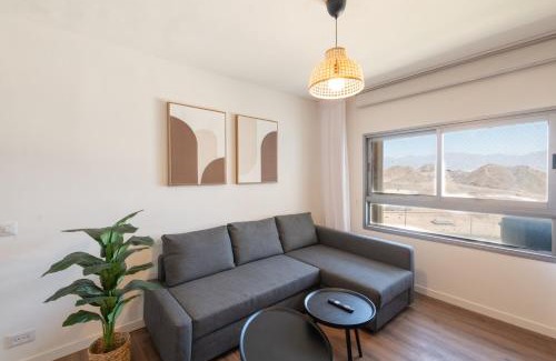 Eilat Apartment | Eilat Luxury Vacation -Amazing Pool