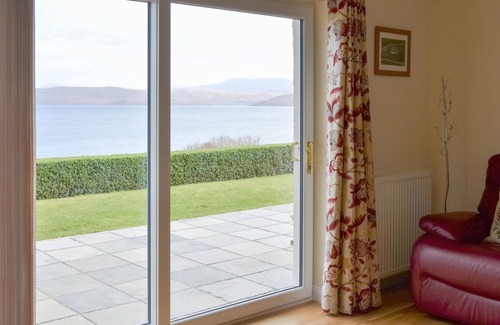 Poolewe Cottage | Eilean View (Island View)