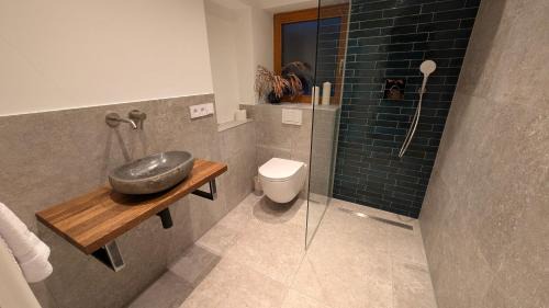 Bayrischzell Apartment | Einzigartiges Berg-Chalet in Alleinlage bis zu 21 Personen