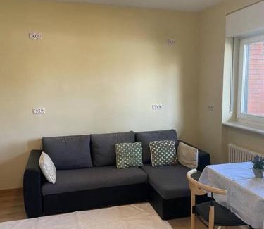 Westend Apartment | Einzimmerwohnung + Dusche und WC