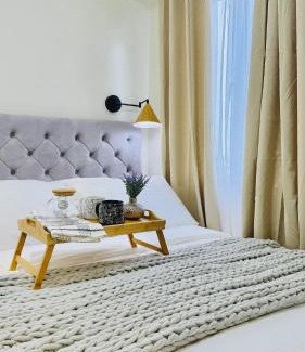 Jaro Apartment | Eira Nest Cozy Stay Near SMCity Mall