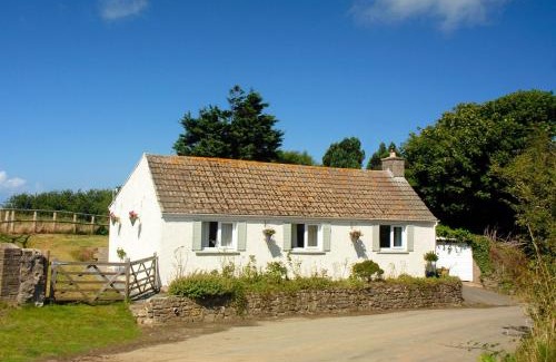 Nolton House | Eira's Cottage-Qc1223