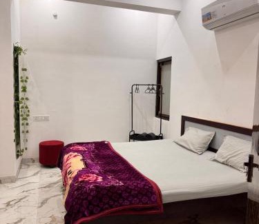 Varanasi Bed & Breakfast | Ekank Villa