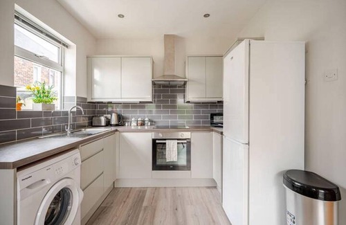 Belfast House | Ekaya Cozy Belfast With 2 Bedrooms