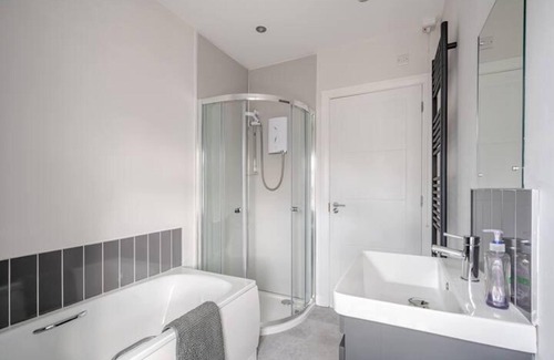 Belfast House | Ekaya Cozy Belfast With 2 Bedrooms