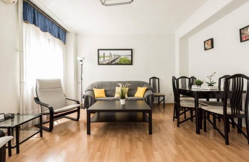 Ciudad Lineal Apartment | El Apartamento de Esteban