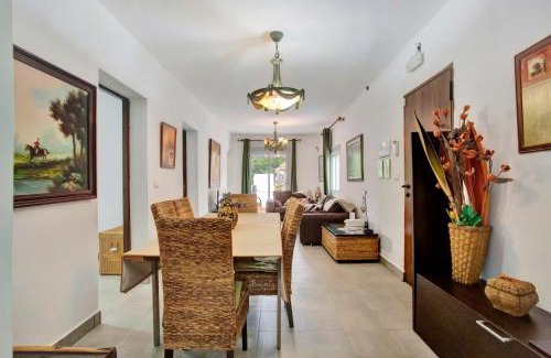 Ruigomez House | El Auchon Casa Vacacional