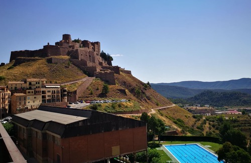 Cardona Apartment | El Baluard - Warm apartment in the old town of Cardona