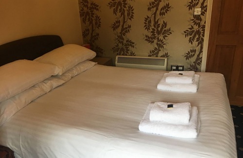 Kineton Hotel | El Cafe at The White Swan