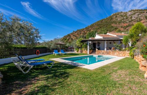 Alora House | El Chorro Villas Casa Buganvilla