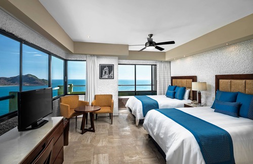 Zona Dorada Resort | El Cid El Moro Beach Hotel
