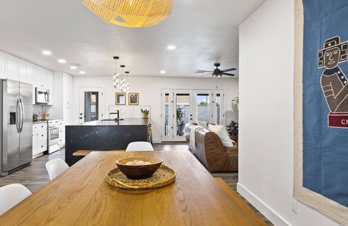 Meyer Park House | El Descanso in Meyer Park - Heated Pool