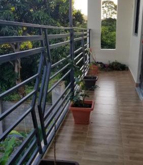 Entebbe Bed & Breakfast | EL-ELYON COUNTRYSIDE Hotel Bwebajja