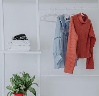 Esquel Apartment | El garage