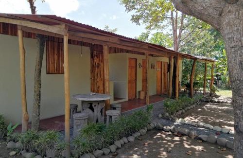 Paquera Hotel | El Gecko Hotel & Tours