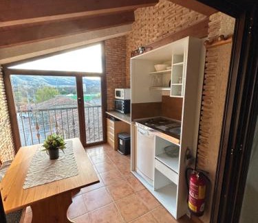 Lozoyuela Apartment | El Mondalindo, Acogedor apartamento mirador
