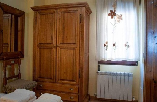 Navarredonda de Gredos Apartment | El Nido de Gredos, cute attic apartment