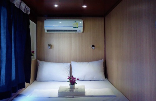 El Nido Hotel | El Nido Ocean Suite Floating Hotel