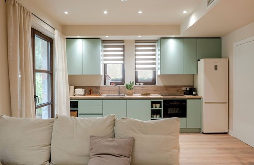 Ierissos Apartment | Elea 1 - Modern with comfortable furnishings and close proximity to the beach