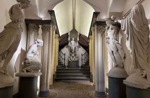 Santa Maria Novella Apartment | Elegance in the center of Florence: Palazzo Villa