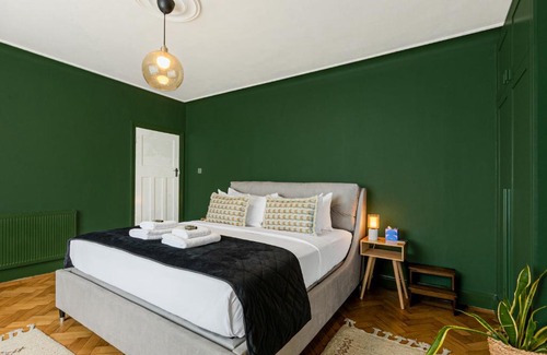 Brent Apartment | Elegant 1BR Apt with Garden Near Neasden Station