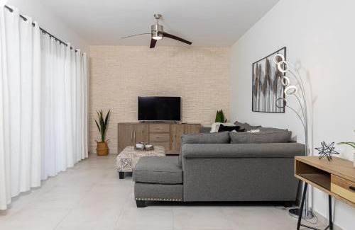 Dominicus Apartment | Elegant 2 Bedroom Apartment with Pool