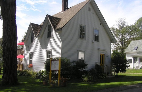 Rockland Apartment | Elegant 2-Bedroom Apartment in Historic 1862 Sea Captain's House. Pets welcome.