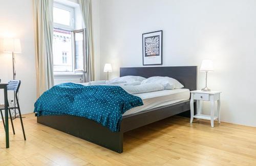 Neulerchenfeld Apartment | Elegant 2BR Apt.@Wiener Stadthalle/Central Located