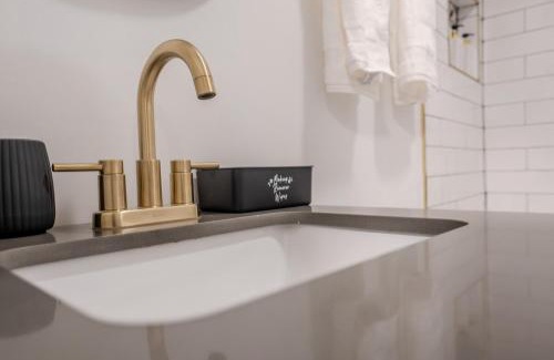 Trinidad Apartment | Elegant 2BR Near DC Sights & H Street
