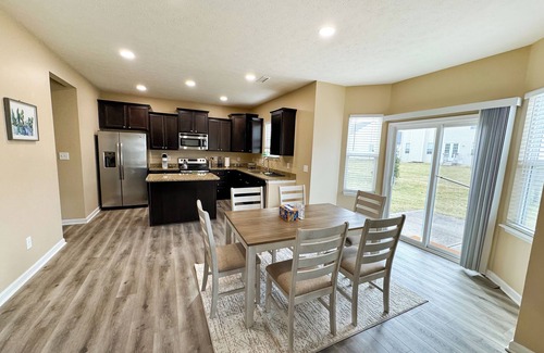 Noblesville House | Elegant 3 BD Home in Noblesville