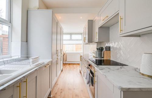 Aigburth House | Elegant 3 Bed House near Liverpool City Centre