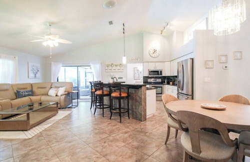 Palmetto House | Elegant 3 BR/2 BA Private Pool Home - Florida Oasis