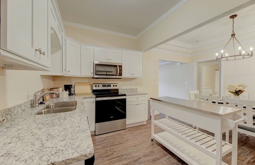 North Augusta House | Elegant 3BD/2BA Home - Modern Comfort in North Augusta - Ideal for Families