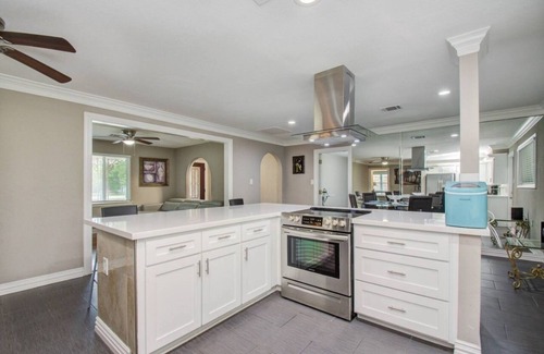 Garden Oaks House | Elegant 3BR 2BA - 10 min~Downtown & Galleria Houston