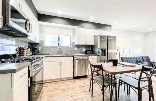 View Park-Windsor Hills House | Elegant 4-Bedroom Family Home - Oak2 - LAD