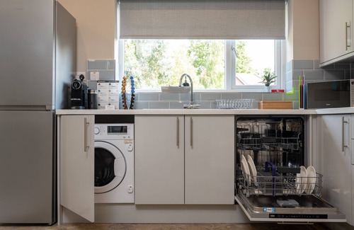 Barnt Green House | Elegant 5-Bed House - Solihull, NEC & Airport