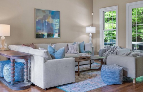 Fletcher House | Elegant 8BR Oasis: Pool, Cinema, 18 min to Asheville